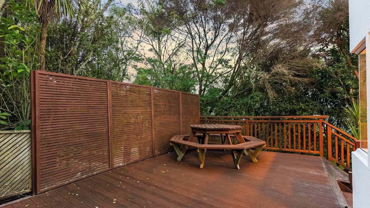 Photo of Outdoor in Greenhithe