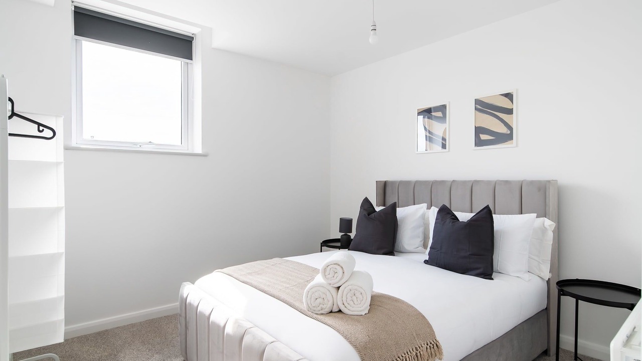 Photo of Others in Luton