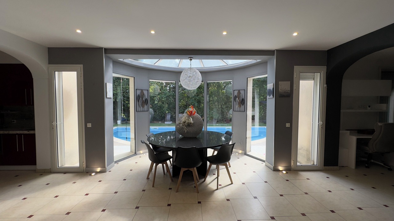 Photo of Livingroom in Saint-Just