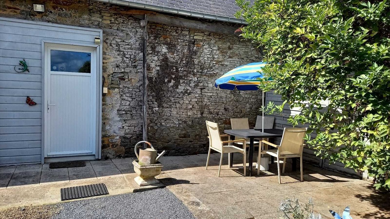 Photo of Patio Balcony in Ceaux