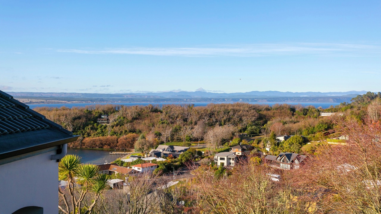 Photo of Outdoor in Acacia Bay