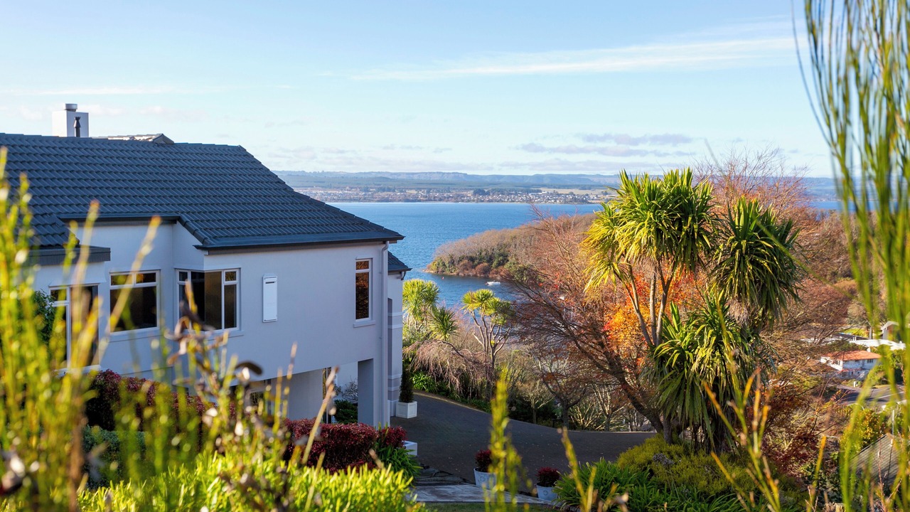 Photo of Outdoor in Acacia Bay