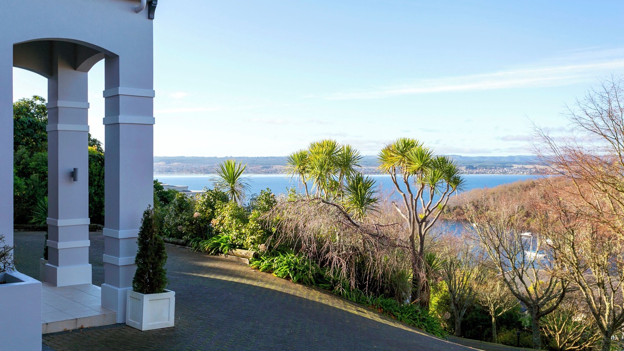 Photo of Outdoor in Acacia Bay