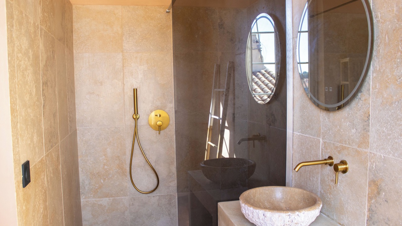 Photo of Bathroom in Cassis