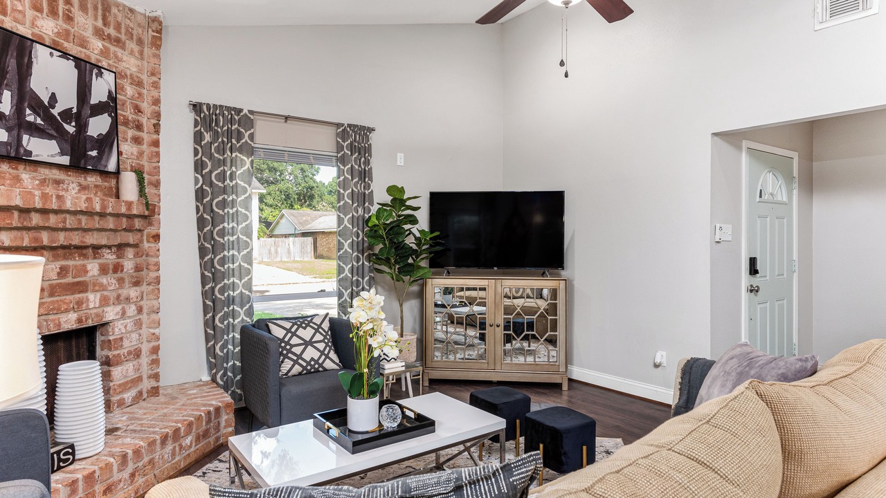 Photo of Livingroom in Barker