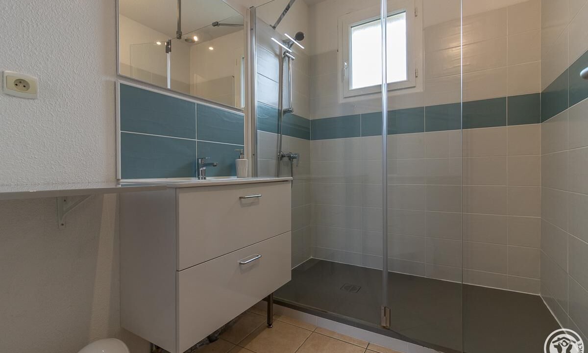 Photo of Bathroom in Merville