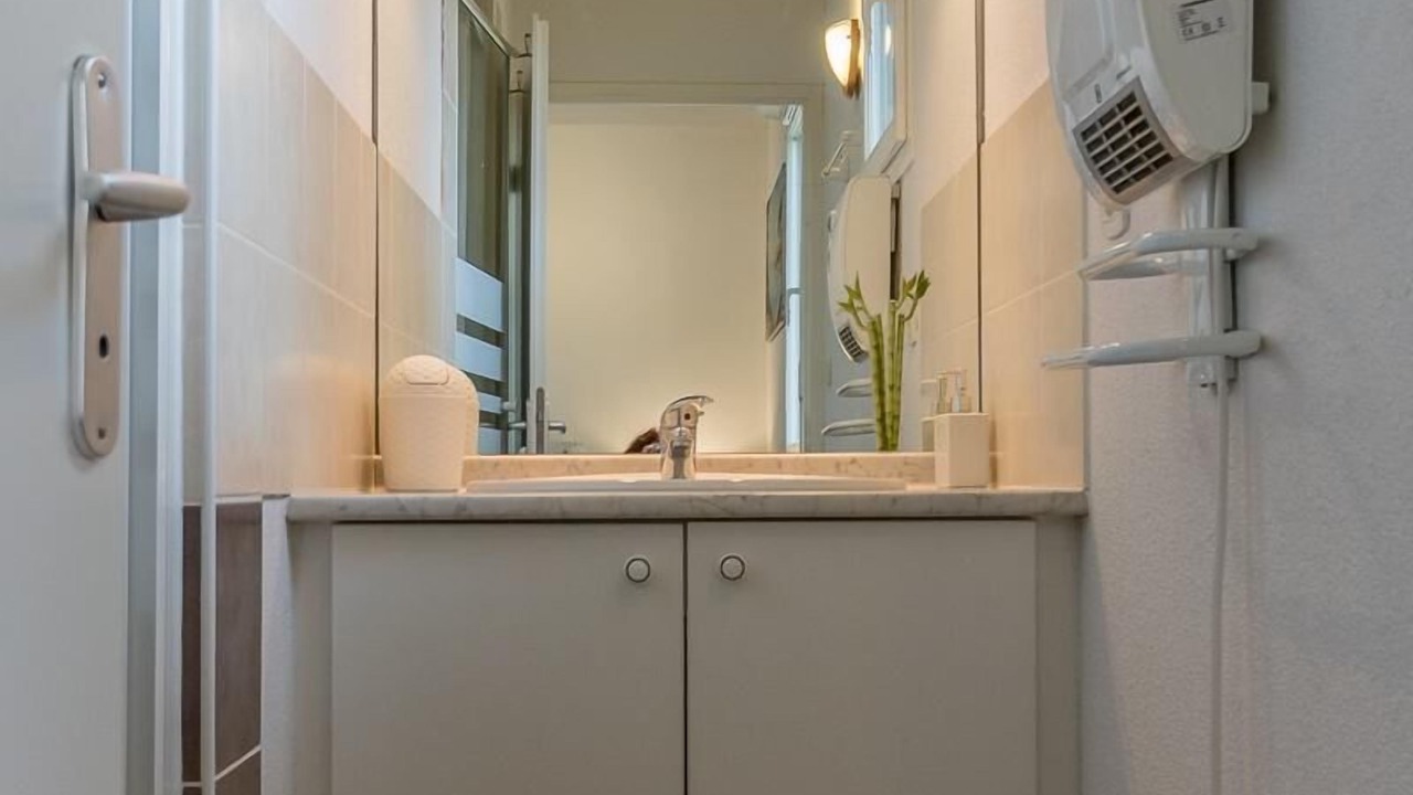 Photo of Bathroom in Merville