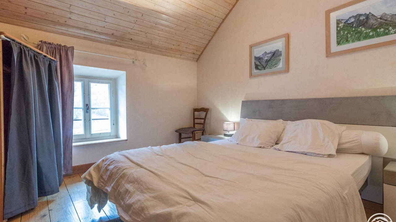 Photo of Bedroom in Cazeaux-de-Larboust
