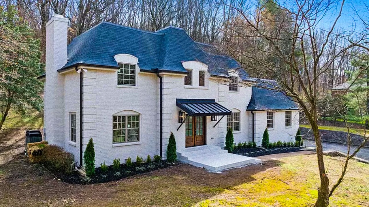 Photo of Outdoor in Forest Hills