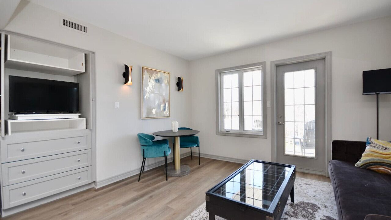 Photo of Livingroom in Oro-Medonte