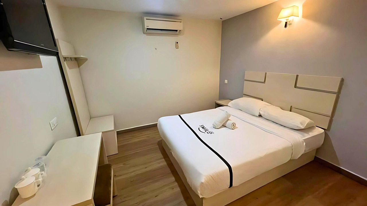 Photo of Bedroom in Maluri