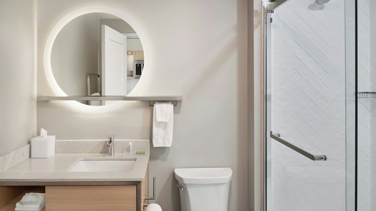 Photo of Bathroom in Calhoun