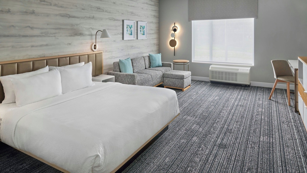 Photo of Others in Calhoun