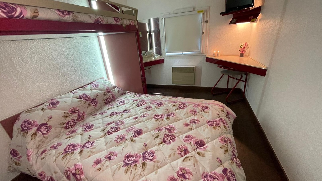 Photo of Bedroom in Bourg-de-Peage