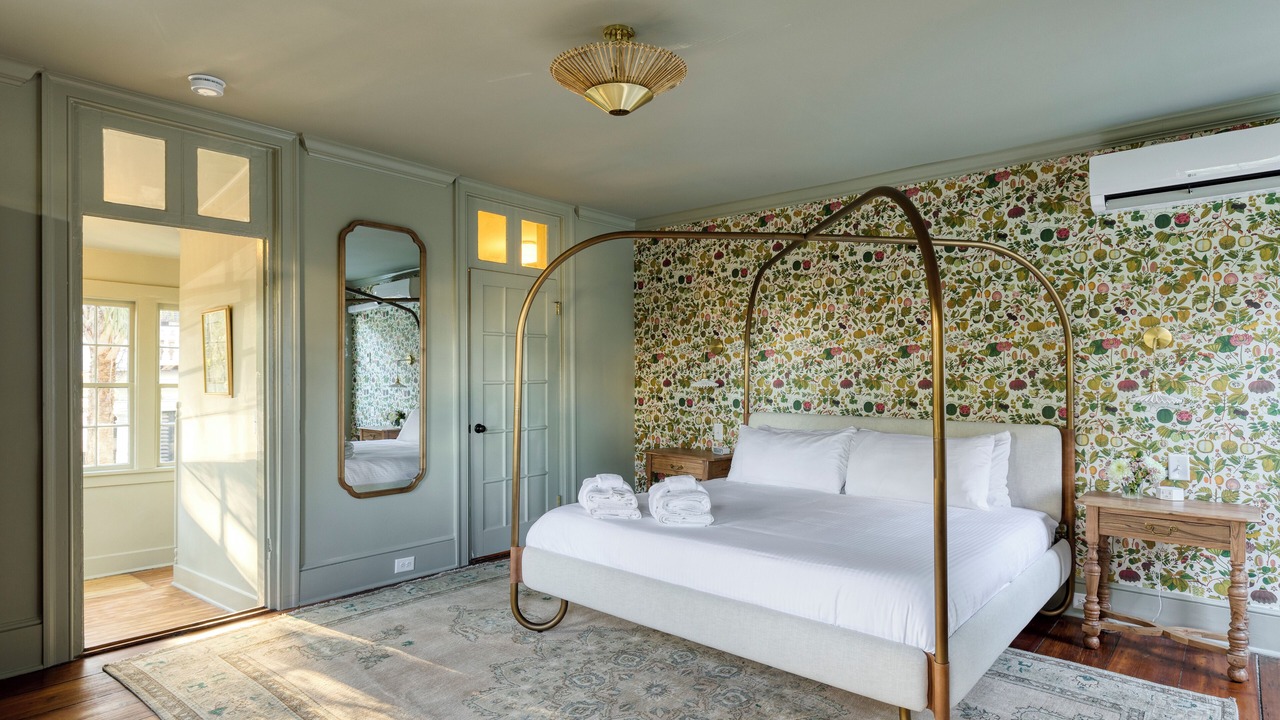 Photo of Bedroom in Harleston Village