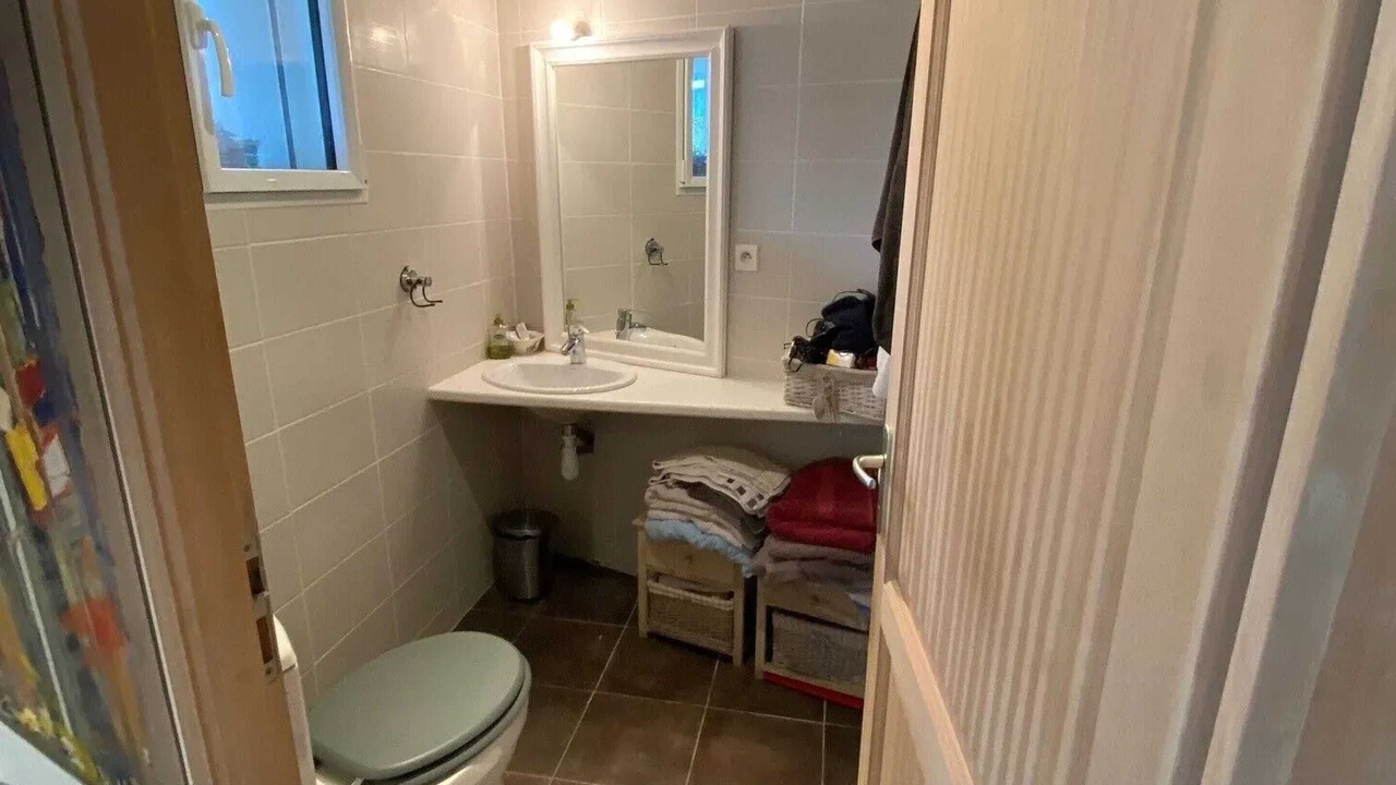 Photo of Bathroom in Porspoder
