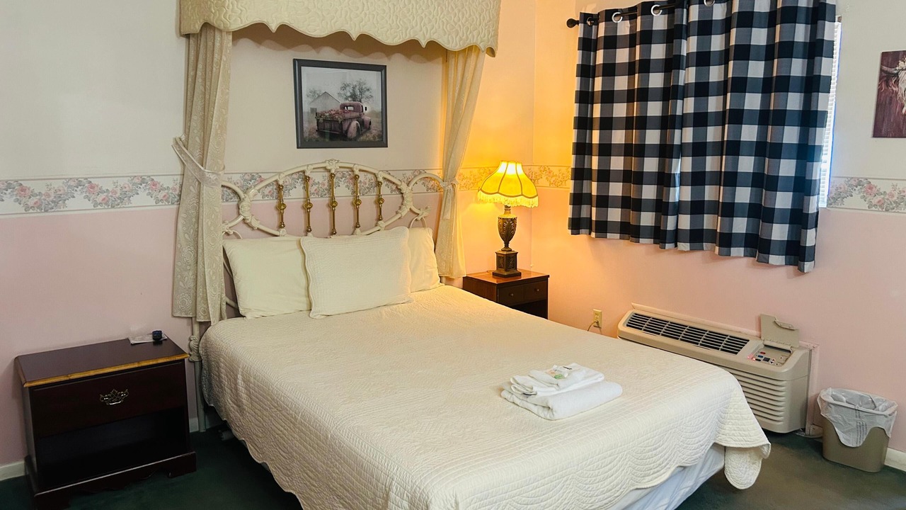 Photo of Bedroom in Superior