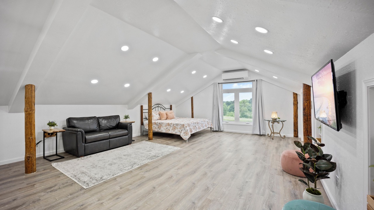 Photo of Others in Liberty