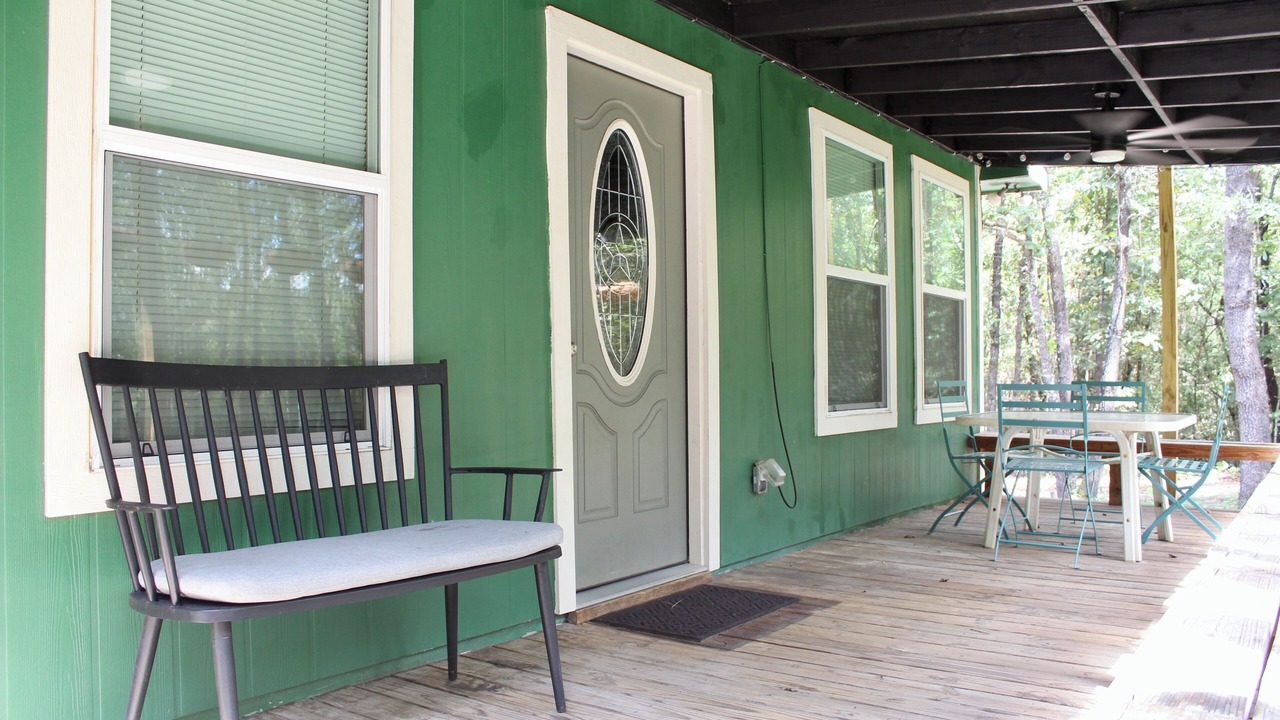 Photo of Patio Balcony in Hawkins