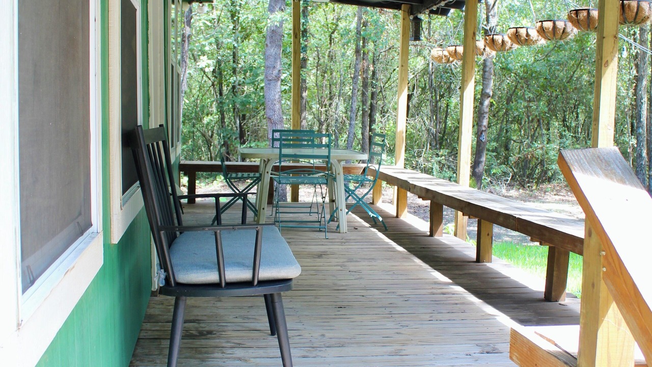 Photo of Patio Balcony in Hawkins