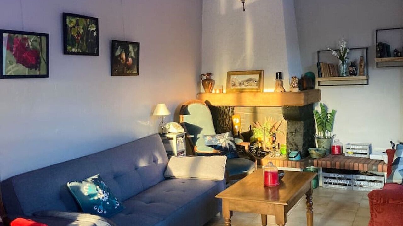 Photo of Livingroom in Saint-Simeon-de-Bressieux