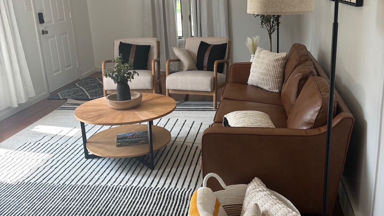 Photo of Livingroom in Bloomington