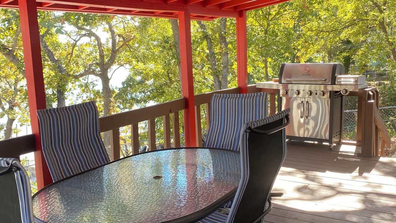 Photo of Outdoor in Canadian