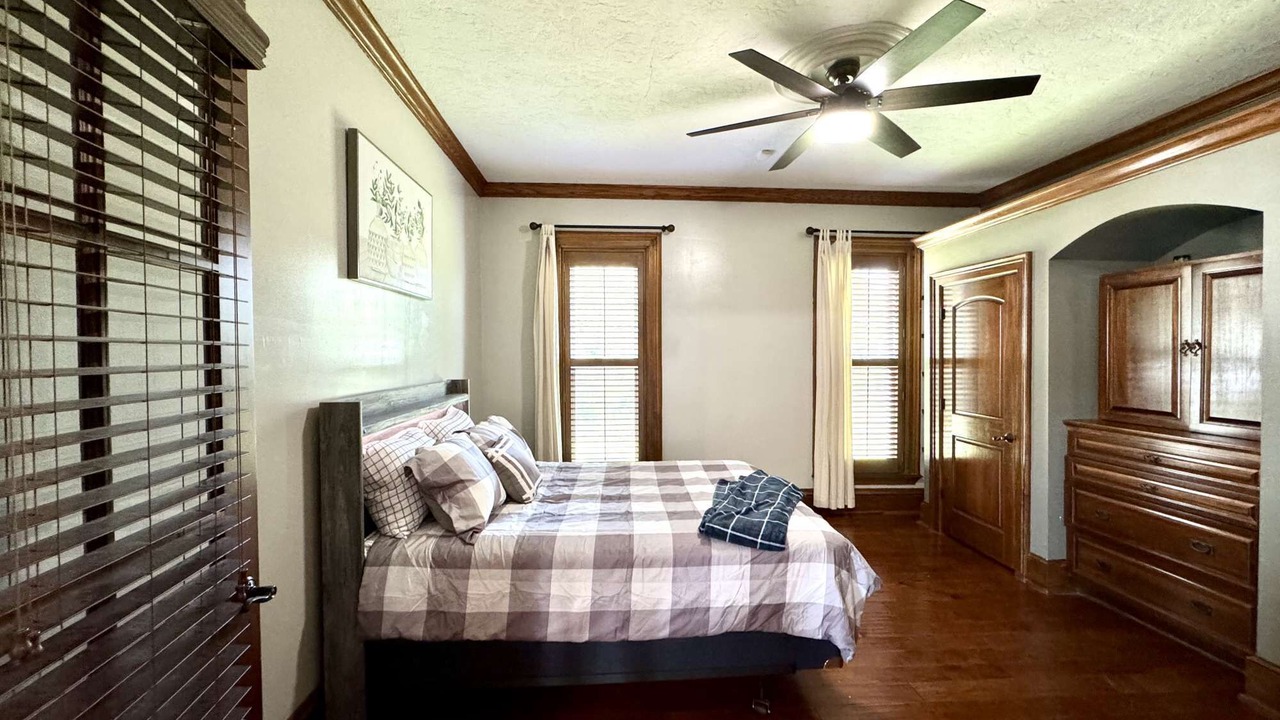 Photo of Others in Maxwell