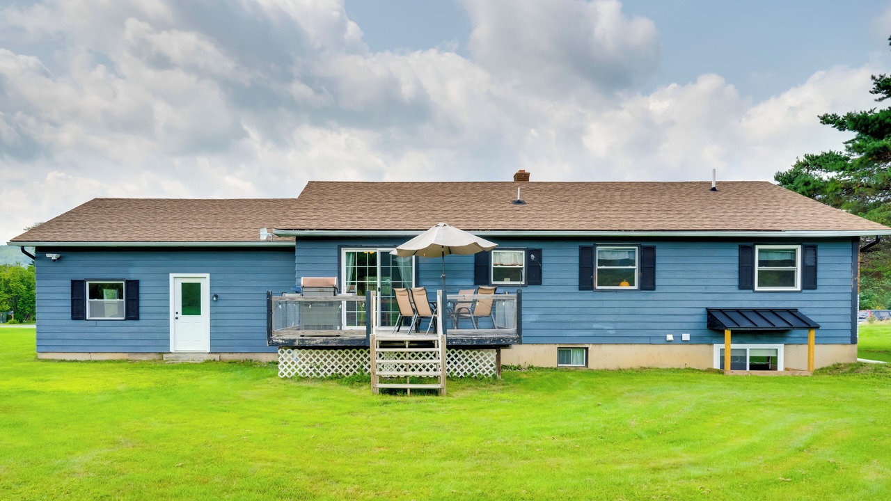 Photo of Outdoor in Canaan