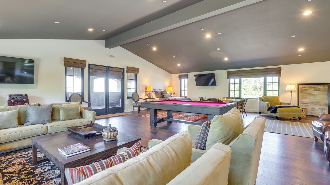 Photo of Livingroom in Valley Center