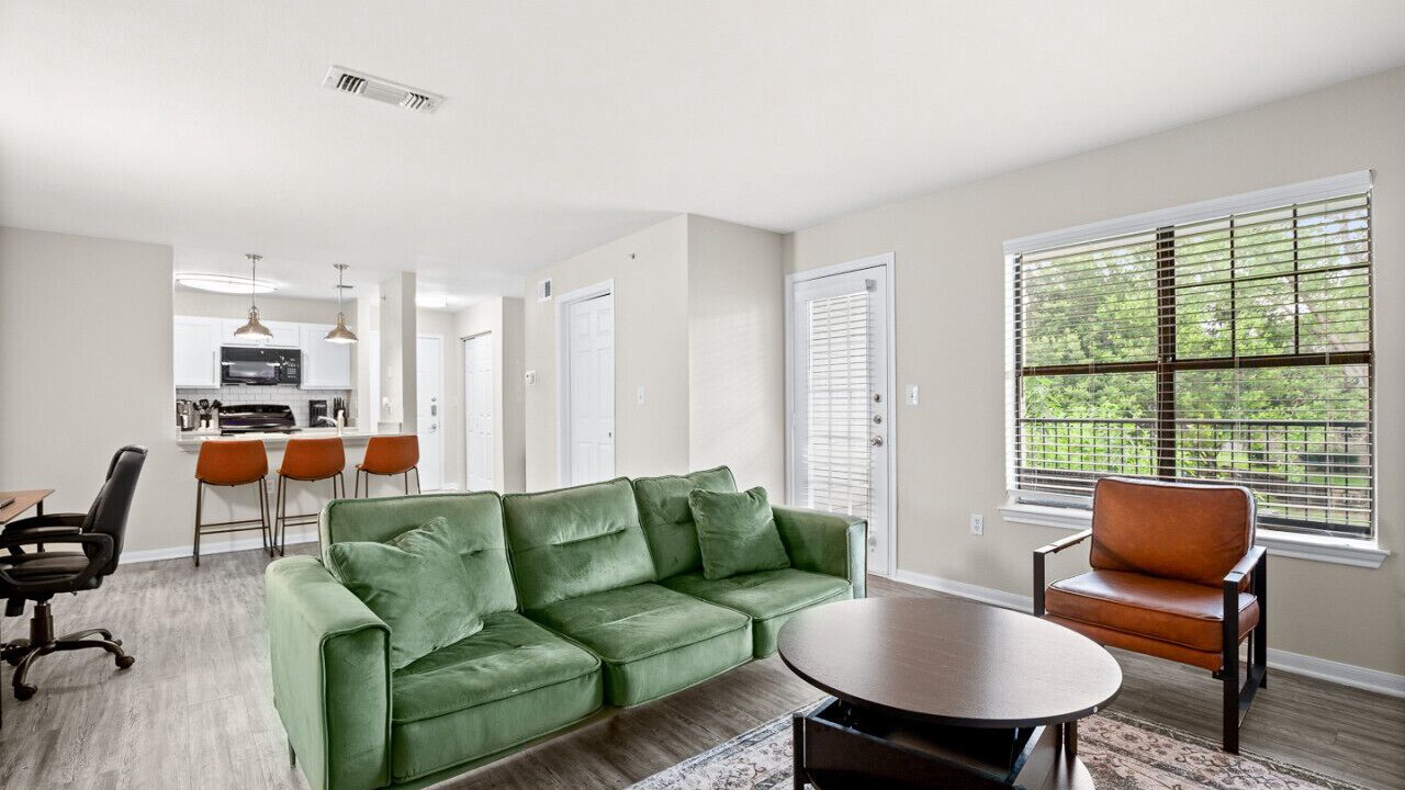 Photo of Livingroom in Pleasant Valley