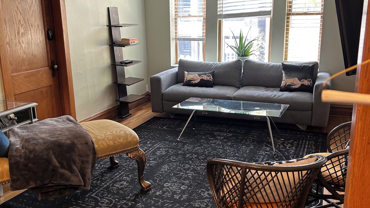 Photo of Livingroom in Boystown