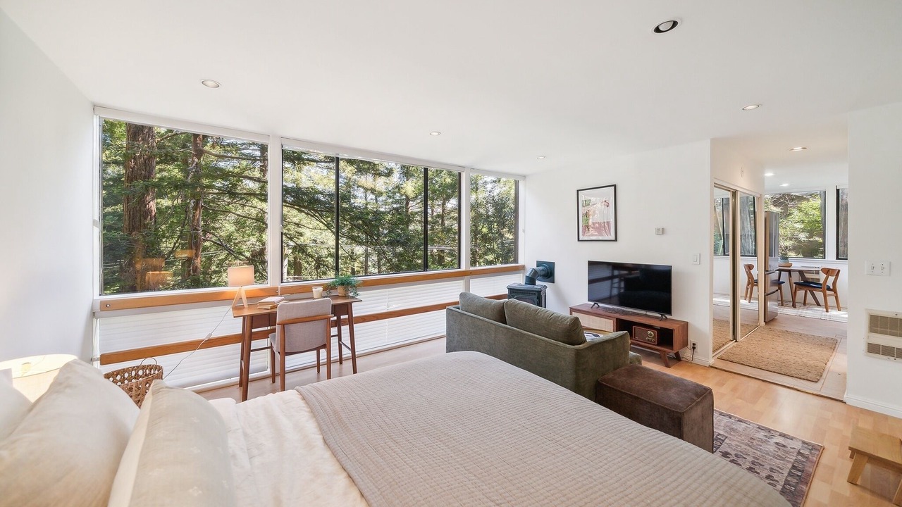 Photo of Others in Mill Valley