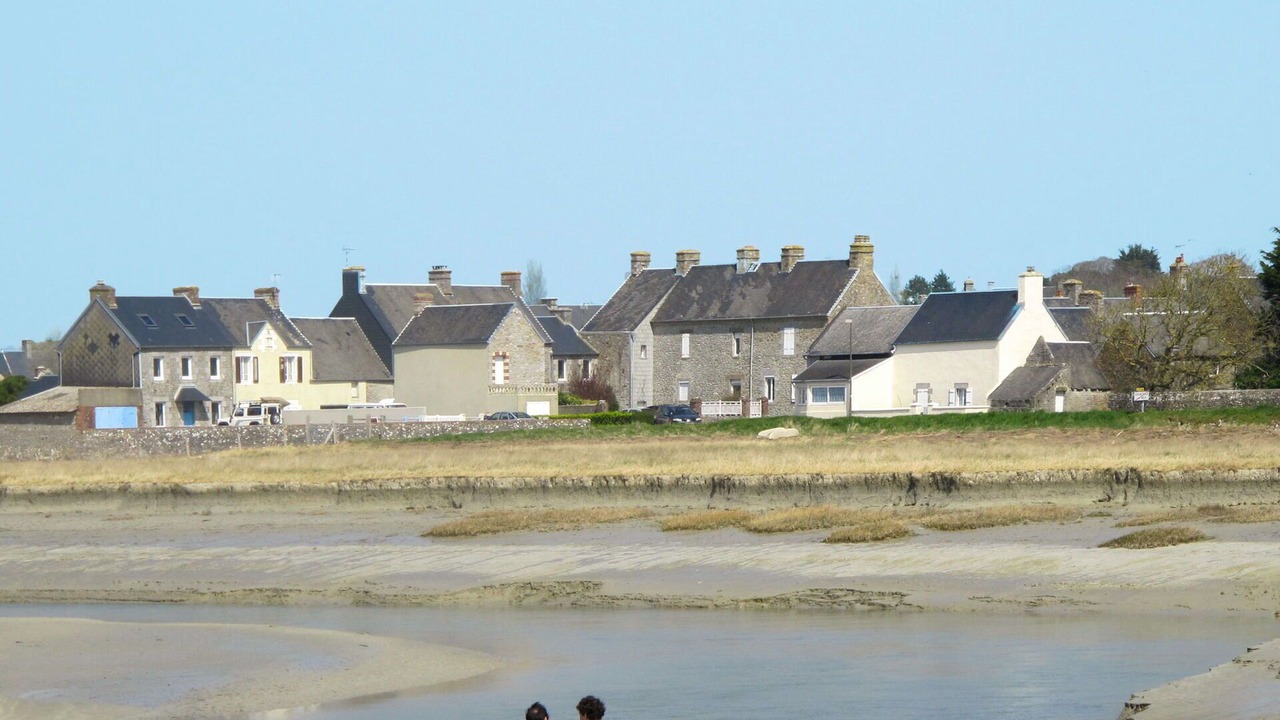 Photo of Others in (le) Mesnil Hue