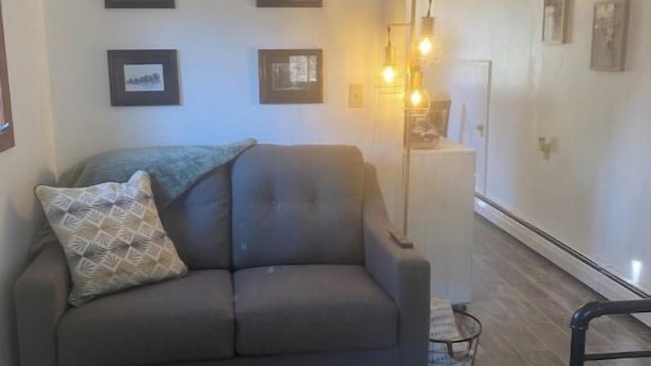 Photo of Livingroom in Drewsville