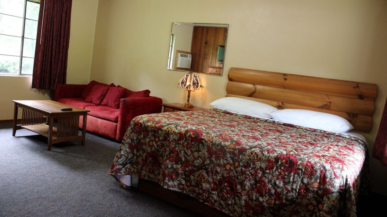 Photo of Bedroom in Cherokee