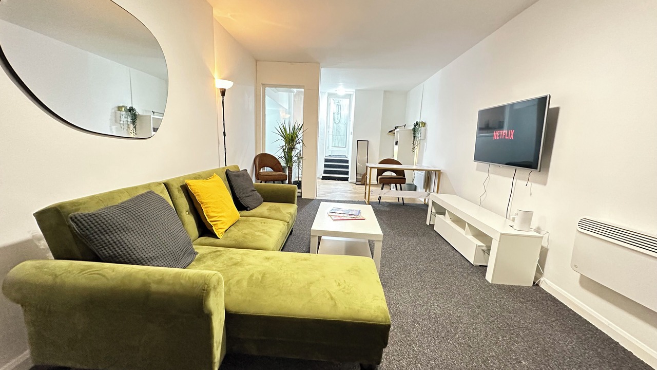 Photo of Livingroom in Ilkeston