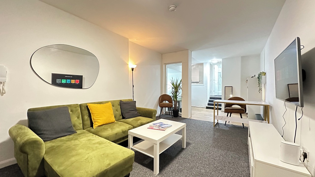 Photo of Livingroom in Ilkeston