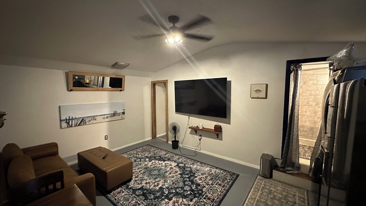 Photo of Livingroom in Elmo