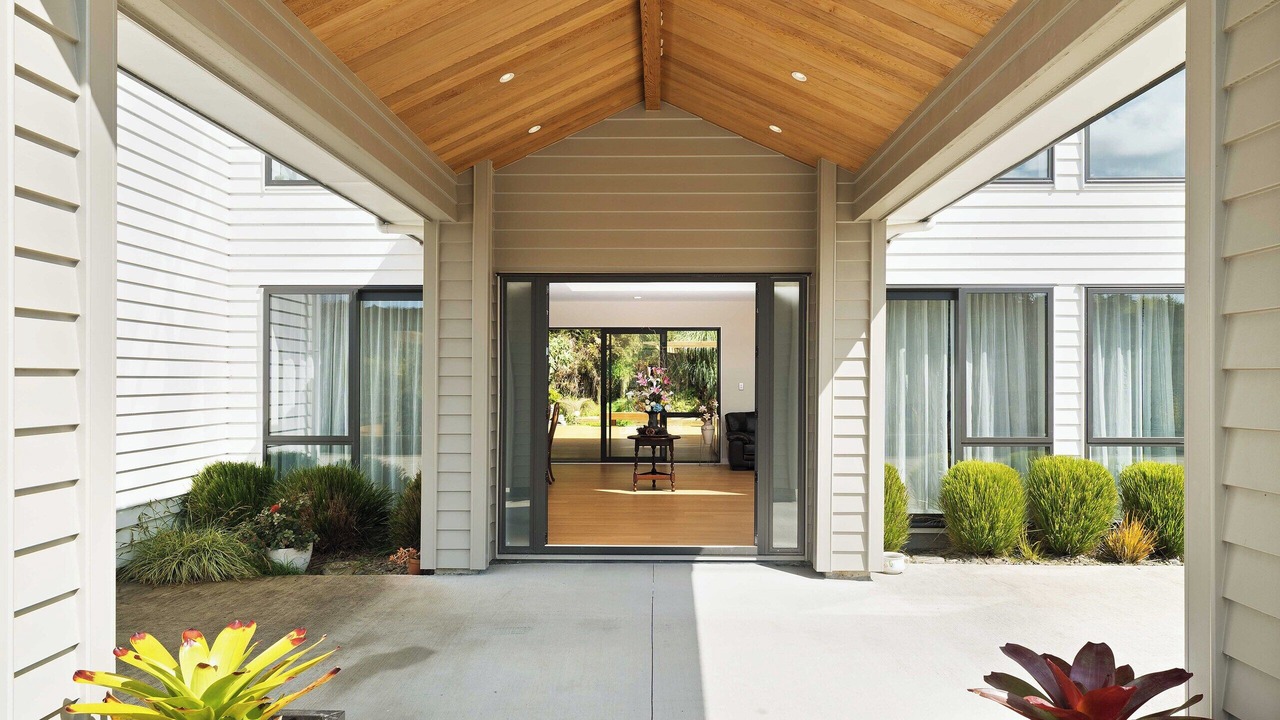 Photo of Outdoor in Redvale