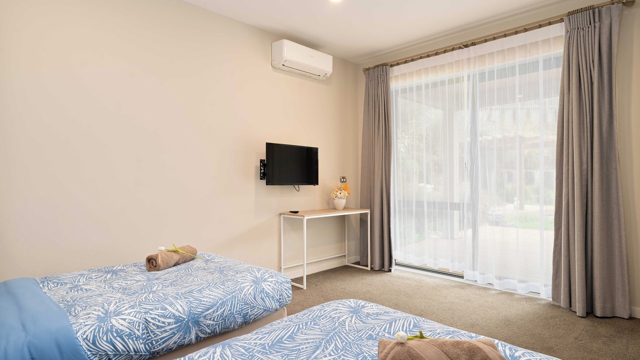 Photo of Others in Redvale