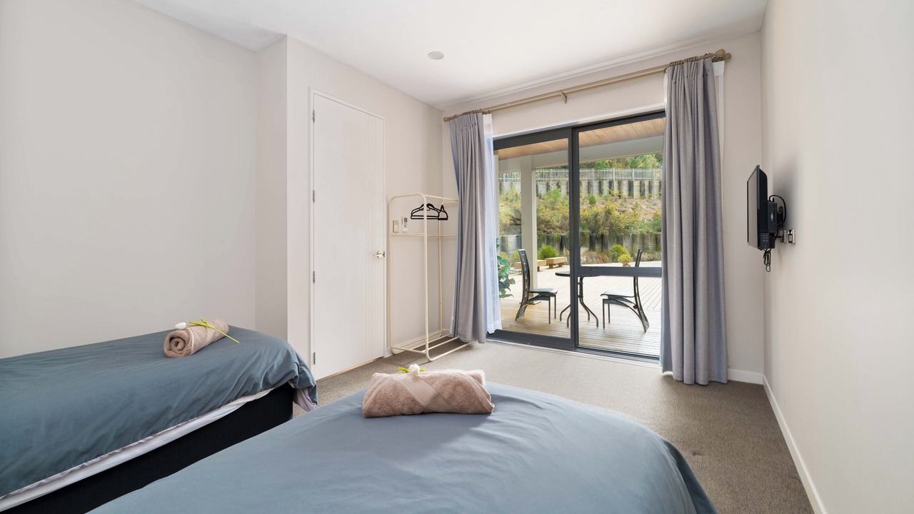 Photo of Others in Redvale