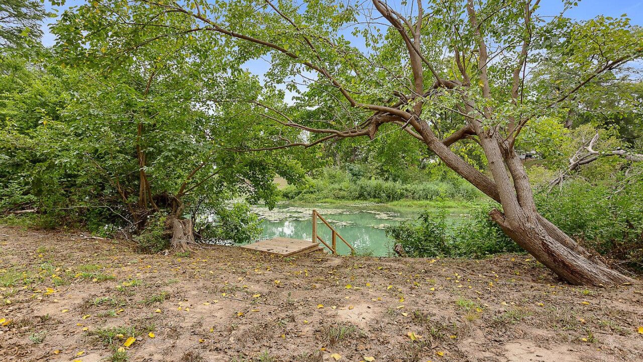Photo of Outdoor in Martindale