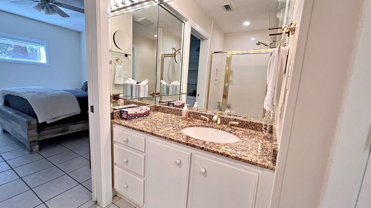 Photo of Bathroom in Daphne