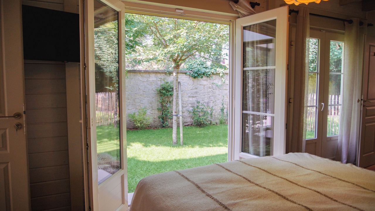 Photo of Bedroom in L'Isle-Adam