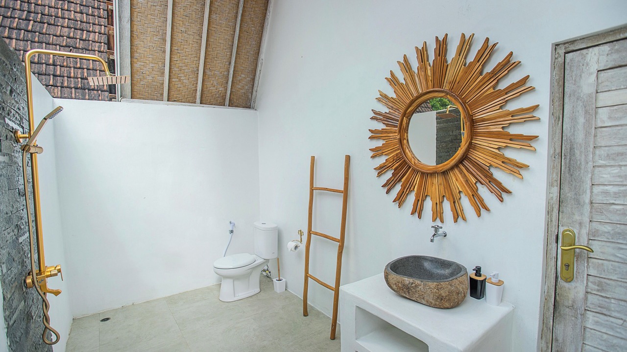 Photo of Bathroom in Ceningan Island