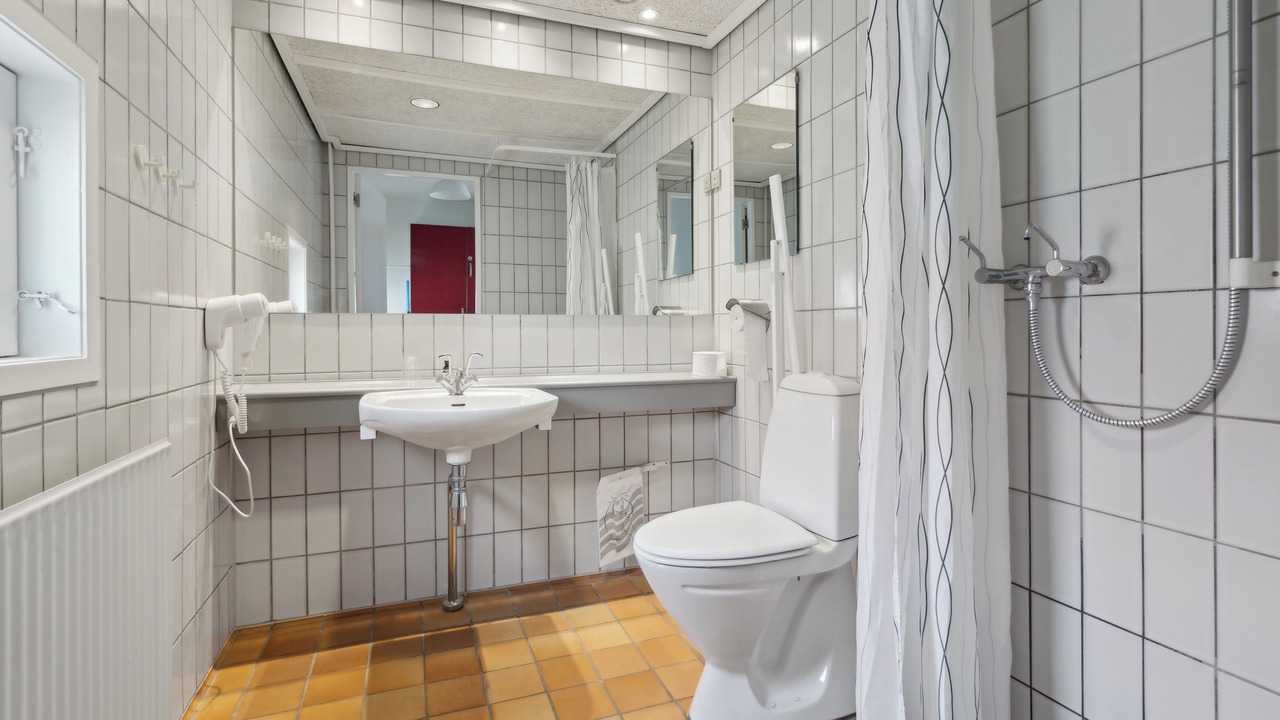 Photo of Bathroom in Karrebksminde