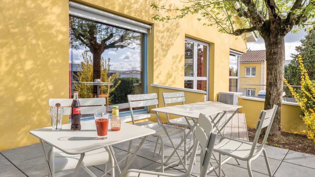 Photo of Patio Balcony in Villefranche-sur-Saone