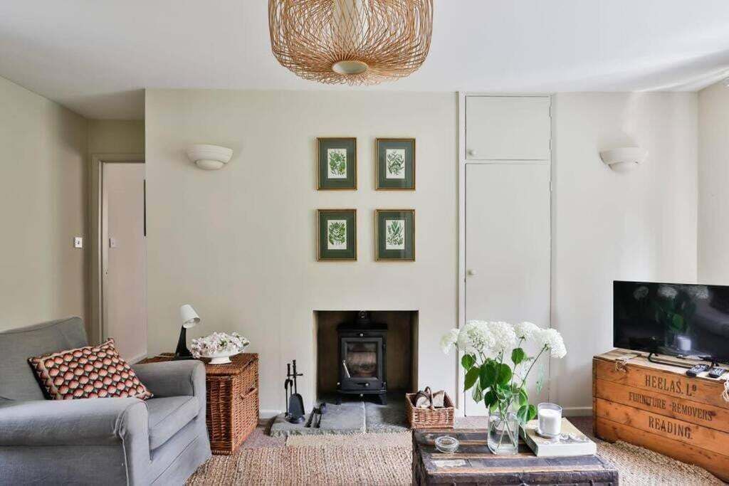 Photo of Livingroom in Beverston