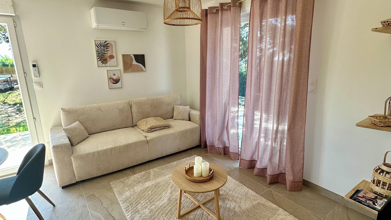 Photo of Livingroom in Figeac